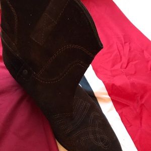 Cowboy ankle boot